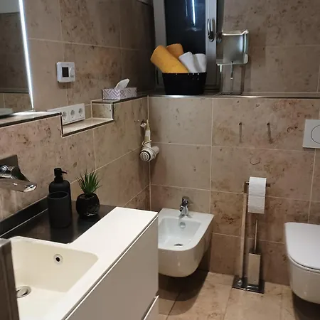 Con Vistas En El Puerto De Donostia דירה *