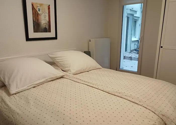 Con Vistas En El Puerto De Donostia * Сан-Себастьян