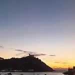 Con Vistas En El Puerto De Donostia * San Sebastián