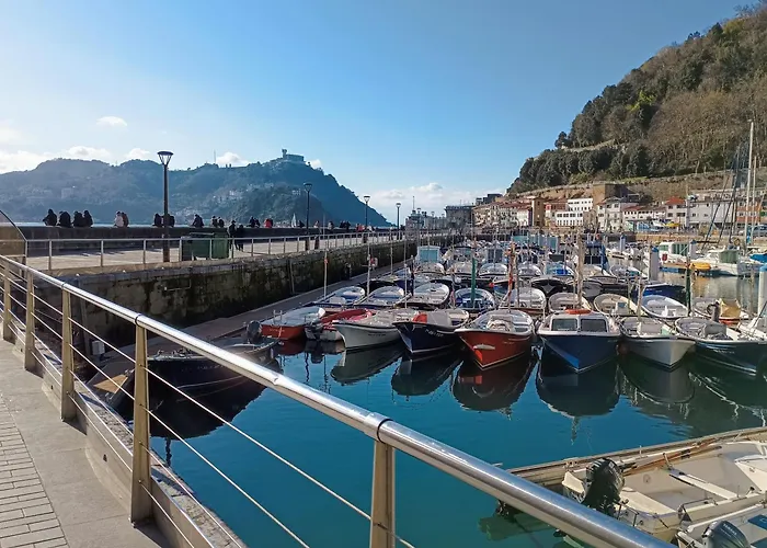 Con Vistas En El Puerto De Donostia Апартаменти
